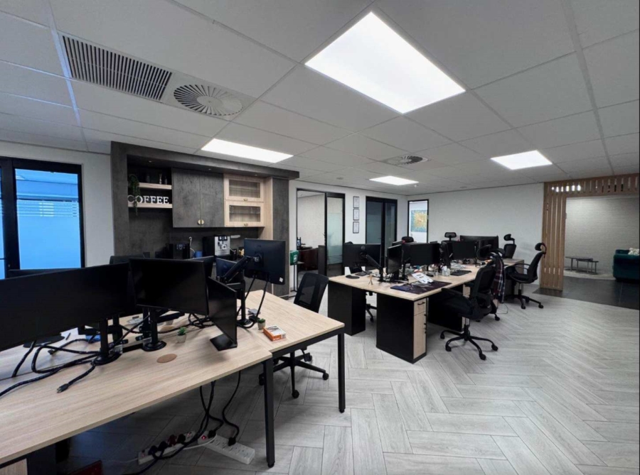 To Let Commercial Property for Rent in Foreshore Western Cape